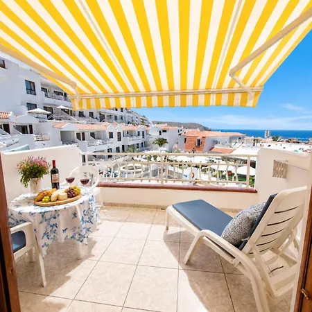 Golden Bay Seaview Terrace شقة لوس كريستيانوس
